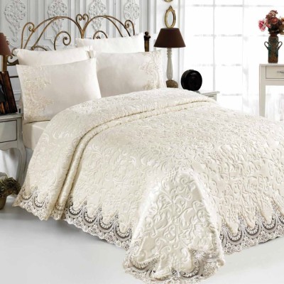 Set Lenjerie + Cuvertura de lux Matlasata cu broderie Eleganta 6 piese Maro deschis foto