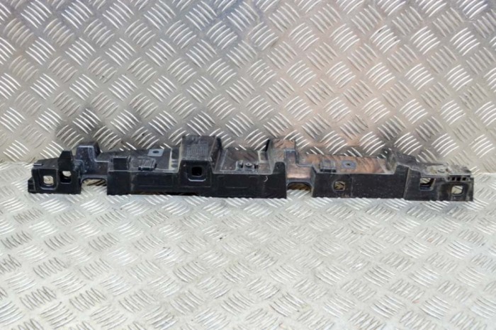 Suport aripa st&acirc;nga față BMW i3 I01 2019 OEM: 7299183 13971878