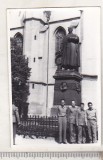 Bnk foto Sibiu - Monumentul lui Georg Daniel Teutsch, Alb-Negru, Romania de la 1950, Cladiri