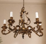 Candelabru francez din bronz masiv de dimensiuni mari cu 6 brațe ,piesa cu o lucrătură deosebita foarte masiv