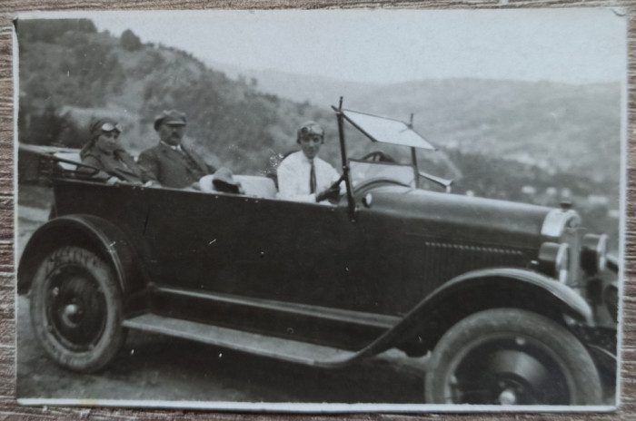 Automobil de epoca, Bustenari 1926// fotografie