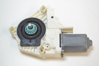 Motor macara geam ușă dreapta față PORSCHE CAYENNE 92A 2012 OEM: 8K0959802B 2309959 foto