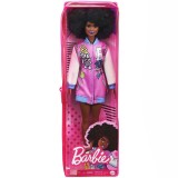 PAPUSA BARBIE FASHIONISTA CU PARUL AFRO SI JACHETA LILA SuperHeroes ToysZone