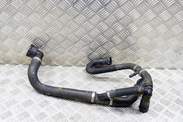 Furtun de lichid de răcire LAND ROVER RANGE ROVER EVOQUE L538 2015 OEM: GJ32-8260-AA 16887555