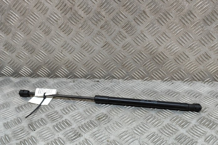 Amortizor capota dreapta față VOLVO V90 II 2019 OEM: 31479642 21833704
