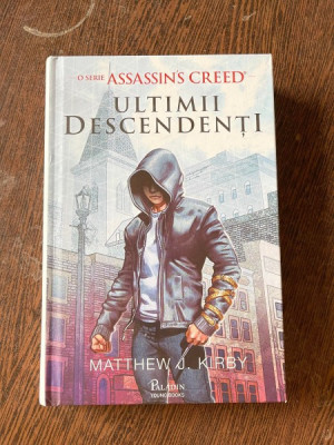 Matthew J. Kirby Ultimii descendenti (o serie Assassins Creed) foto