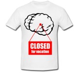 Cumpara ieftin Tricou &quot; Closed, for vacantion &quot;