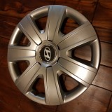 Capace Roti 14 inch Hyundai - Set 4 Bucati, Gri Deschis, Flexibile, Emblema Metalica