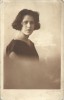 P2409N Portret de femeie, 1925, studio Munteanu, C&acirc;mpulung Muscel