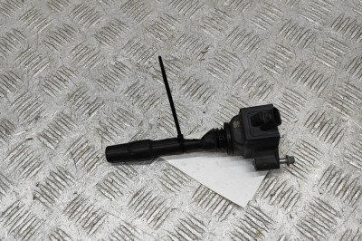 Bobina de inducție de &amp;icirc;naltă tensiune BMW X2 F39 2018 OEM: 8643360 | 31881247 foto
