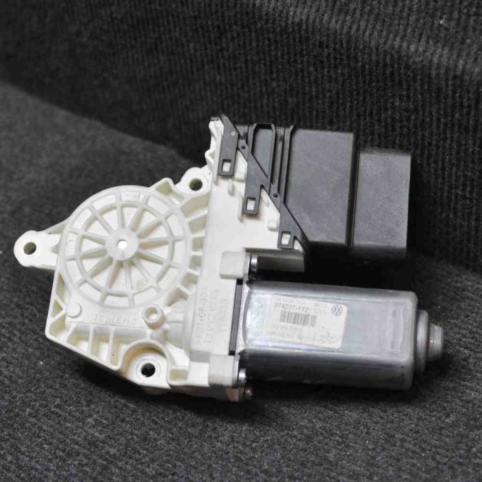 Motor macara geam ușă st&acirc;nga spate VW PASSAT B6 3C2 2006 OEM: 1K0959703P,974227-112 2131487