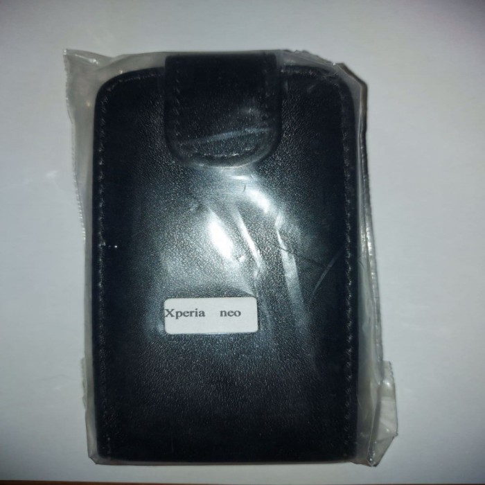 Husa Sony XPERIA NEO TIP CARTE