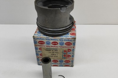 Piston AUDI 100 Avant 4A, C4 1991 OEM: 054107071 24399262 foto