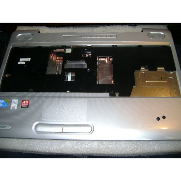 Carcasa inferioara - palmrest laptop Toshiba Satellite L500&iuml;&raquo;&iquest;