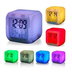 Ceas Cub Multicolor cu Calendar , Termometru si Alarma