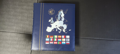 Clasor / Album Monede Euro / 1 cent &amp;ndash; 2 euro Leuchtturm VISTA foto