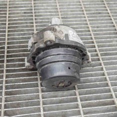 Suport motor dreapta BMW 4 Coupe F32, F82 2014 OEM: 6850220 10482930