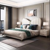 Pat Tapitat 180x200 Crem Montefino, Catifea, Somiera Inclusa, Cadru Metalic, Detalii Aurii, Stil Modern
