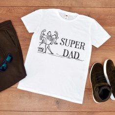 Tricou personalizat &amp;quot;Dad&amp;quot; (Marime: L, Culoare: Alb, Marime imprimeu: A3 + 10 foto