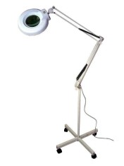 Lupa cosmetica cu picior si lumina rece