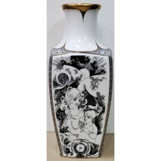 Vas decorativ din portelan, Hollohaza, Ungaria, Perioada Interbelica