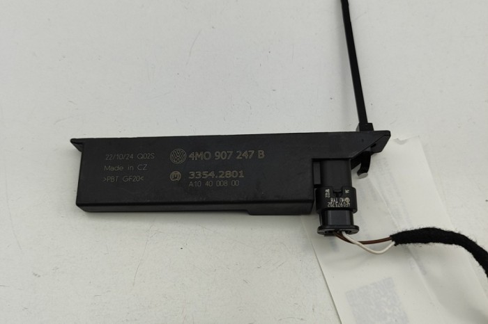 Antena Keyless Entry AUDI E-TRON GT 2023 OEM: 4M0907247B 31457787