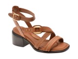 Cumpara ieftin Sandale CLARKS maro, MORWYN STRAP, din piele naturala