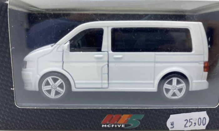 Macheta metal VW T5 alb 1:43