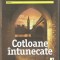 Ruth Rendell-Cotloane Intunecate