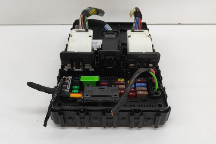 Modul de confort FORD FIESTA VII 2022 OEM: NU5T-15604-BCAD,F005V03917 29534192
