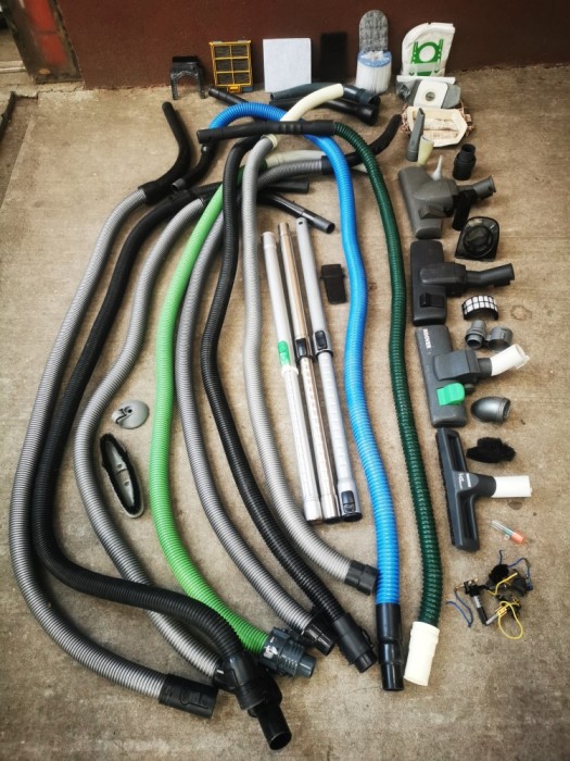diverse piese si accesorii aspirator furtun perie teava telescopica stut filtru carbuni motor etc