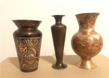 3 vaze diferite model din cupru cu inscriptii floreale, Vase