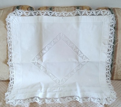 Fata de perna Vintage cu bordura si insertii de dantela croset foto