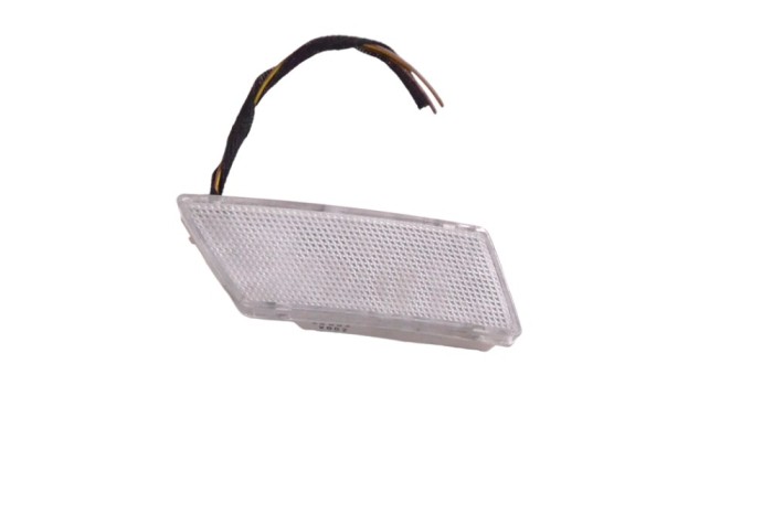 Iluminare interioară MERCEDES-BENZ C T-Model S204 2010 OEM: A2048205601 17191424