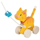 Jucarie de tras Goki, pisicuta vesela din lemn, 14 cm, 1 an+