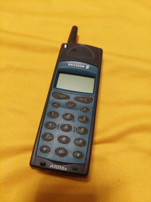 Telefon Mobil ORIGINAL Ericsson A1018s-NETESTAT fara incarcator,TELEFON VECHI Co foto