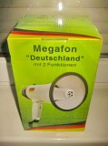 5747-Megafon-Portavoce Germania nefolosit in cutie duble functii imn fotbal OLLE, putere 10 wati. Lungime 22 cm, diametrul palniei 14 cm.