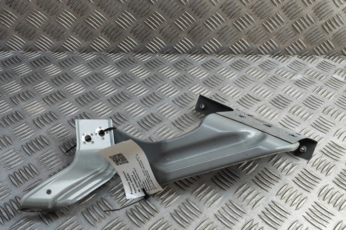 Suport aripa dreapta față SKODA KAROQ NU7 2024 OEM: 57A821168,57A821432 | 31846514