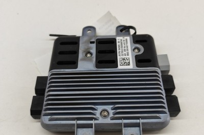 Unitate de control USB/AUX TESLA MODEL X 2016 OEM: 1042829-00-E 23074569 foto