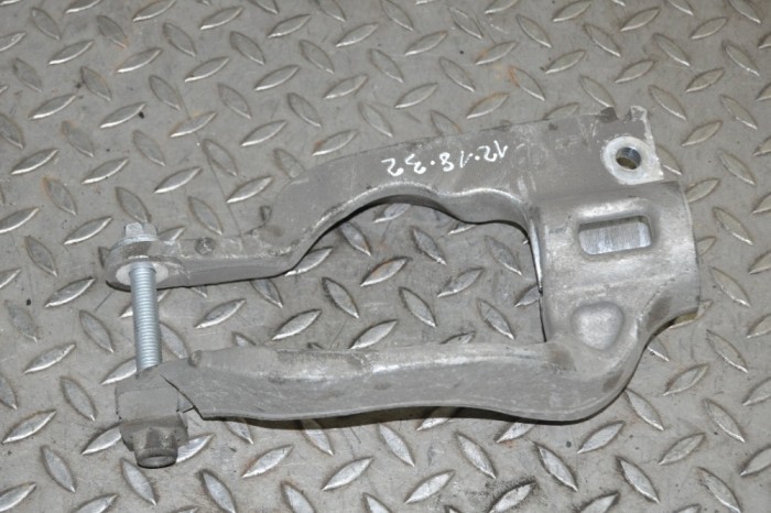 Braț inferior dreapta față LAND ROVER DISCOVERY V L462 2018 OEM: cpla-3462-ac 11178800