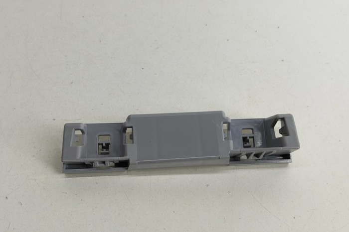 Suport prag lateral st&acirc;nga față MERCEDES-BENZ S W222, V222, X222 2013 OEM: A2226980127 28024733