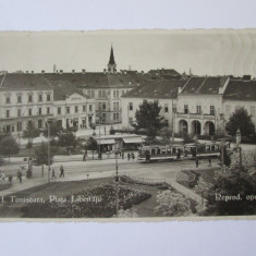 Carte postala foto Timisoara-Piata Libertatii,tramvai,magazine,circulata 1941