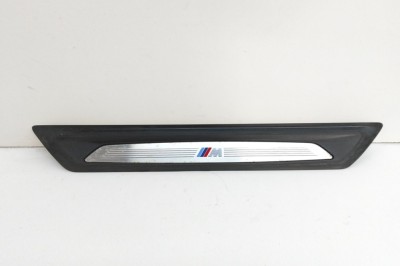 Ornament prag dreapta față BMW 3 F30, F80 2017 OEM: 8051037 | 23772679 foto