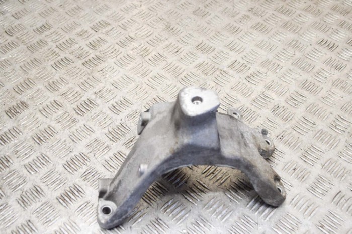 Suport motor dreapta AUDI A4 8K2, B8 2013 OEM: 8K0199308CA 14629775