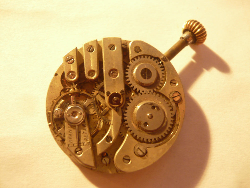 Mecanism de ceas de buzunar sec.XIX ,remontor cu cap aur - pt piese , d=3cm  | Okazii.ro
