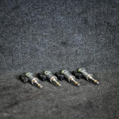 Injector de combustibil VW POLO 6R, 6C 2014 OEM: 04E133036A 1599685 foto