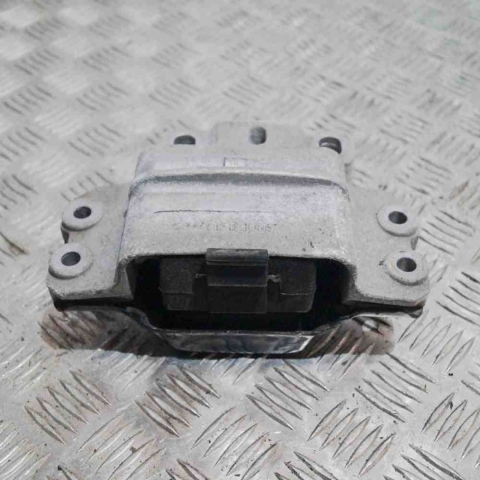 Suport motor st&acirc;nga VW PASSAT Variant B7 365 2010 OEM: 1K0199555AC 1821231