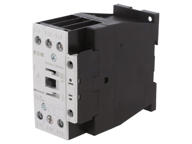 Contactor 3P 230VAC 18A pentru șină DIN