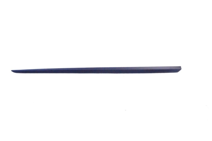 Ornament vertical parbriz dreapta PORSCHE CAYENNE 9Y0/9Y3 2019 OEM: 9Y3854328 | 17995044