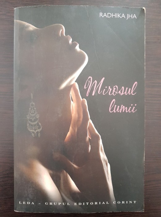MIROSUL LUMII - Radhika Jha